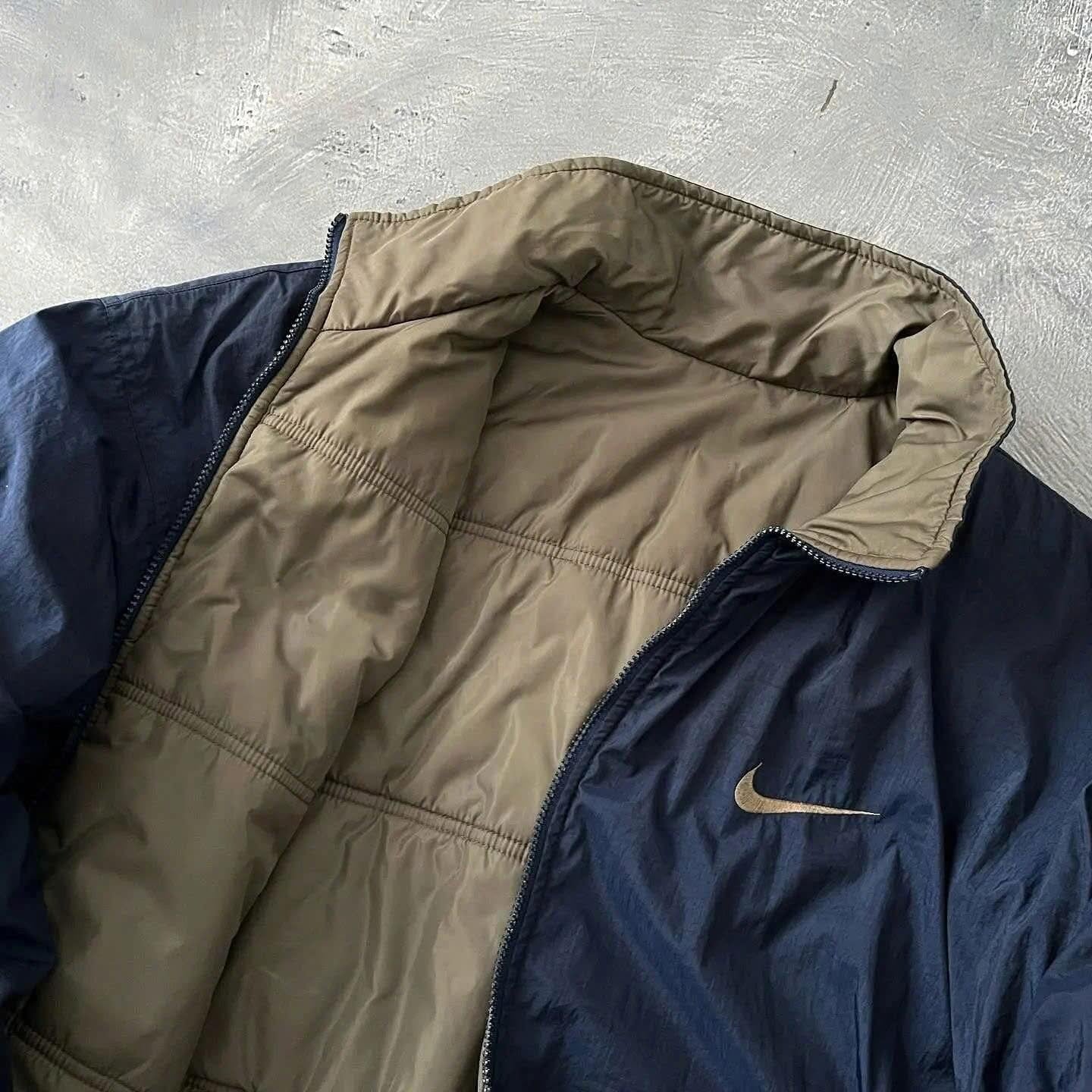 Swoosh Vintage Puffer Jacket